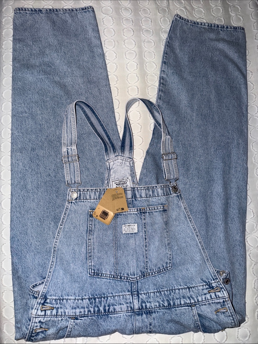Levi’s Women’s XL Light Wash Denim Overalls
